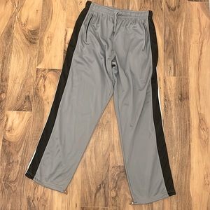 ROYAL THREADS Sweatpants/ TrackSuit // Gray/black/white // Size XL Mens NWOT